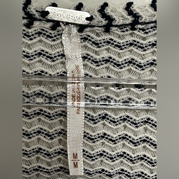 🛼Free People blue Striped peplum lace Blouse size M GUC - Picture 6 of 8